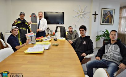 Praticantes de skate dowill se reúnem com prefeito de Osório
