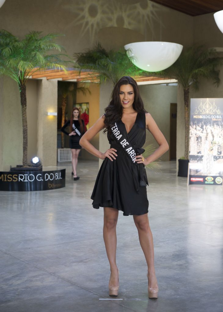 Miss Terra de Areia é eleita Miss RS 2017