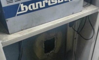 Caixa eletrônico dentro de supermercado é atacado por bandidos em Tramandaí