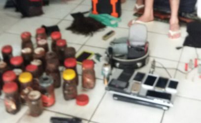 Trio é preso com armamento restrito, munições e miguelitos em Tramandaí
