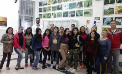 Biologia recebe visita de jovens estudantes na UNICNEC Osório