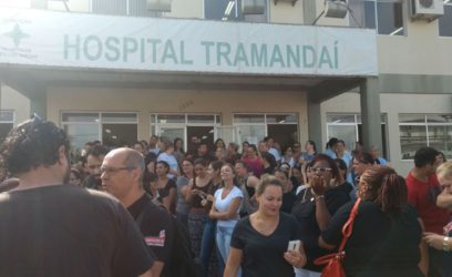 Trabalhadores do hospital de Tramandaí na luta contra os salários atrasados