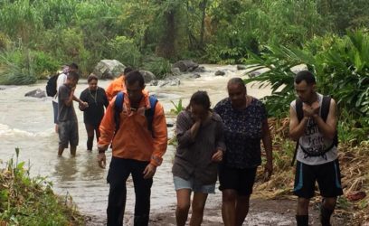 Dezenas ficam ilhados após rio subir em Maquiné
