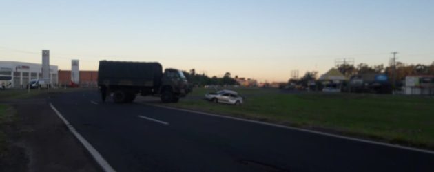 Colisão envolvendo caminhão do exército deixa três feridos em Osório