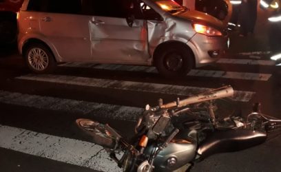 Motociclista tem fratura exposta na perna após acidente em Osório
