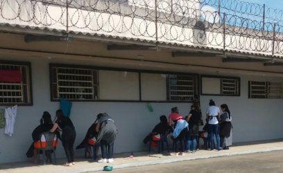 Presídio Feminino de Torres realiza ação em apoio ao Outubro Rosa