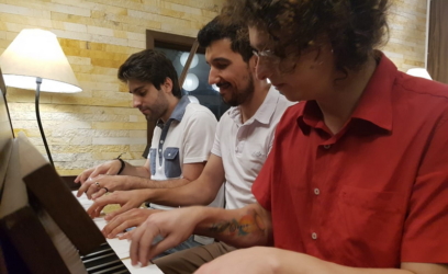 Os três pianistas da Rima se apresentam na capital do estado